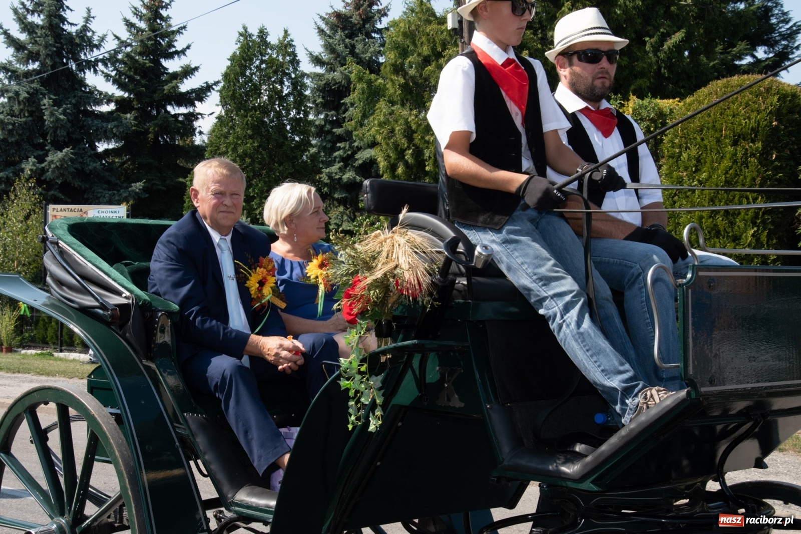 Zdjęcie w galerii na portalu naszraciborz.pl: Dożynki gminy Lyski w Raszczycach. Wesoły korowód  i znamienici goście [FOTO i WIDEO] wiadomości z regionu
