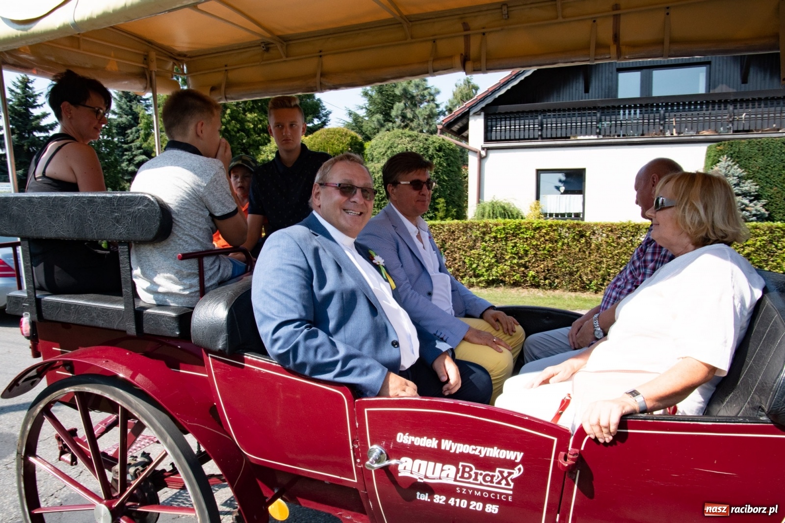 Zdjęcie w galerii na portalu naszraciborz.pl: Dożynki gminy Lyski w Raszczycach. Wesoły korowód  i znamienici goście [FOTO i WIDEO] wiadomości z regionu