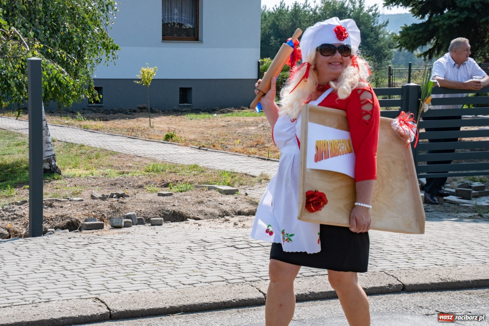 Zdjęcie w galerii na portalu naszraciborz.pl: Dożynki gminy Lyski w Raszczycach. Wesoły korowód  i znamienici goście [FOTO i WIDEO] wiadomości z regionu