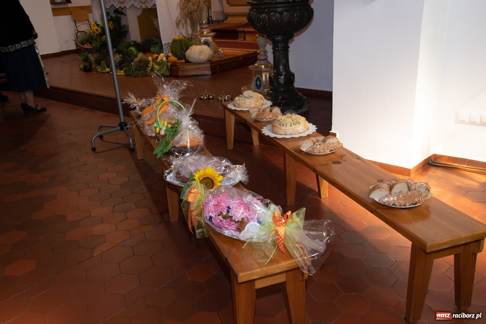 Zdjęcie w galerii na portalu naszraciborz.pl: Dożynki gminy Lyski w Raszczycach. Wesoły korowód  i znamienici goście [FOTO i WIDEO] wiadomości z regionu