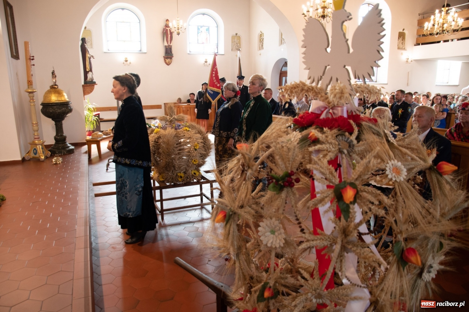 Zdjęcie w galerii na portalu naszraciborz.pl: Dożynki gminy Lyski w Raszczycach. Wesoły korowód  i znamienici goście [FOTO i WIDEO] wiadomości z regionu