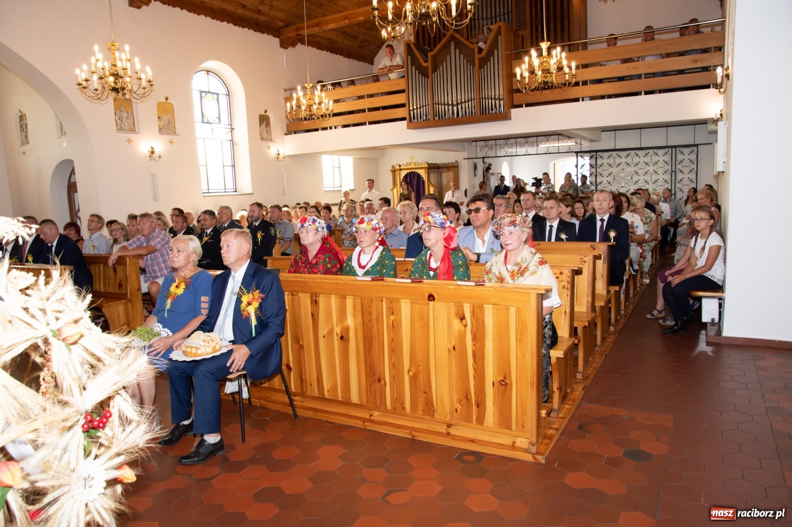 Zdjęcie w galerii na portalu naszraciborz.pl: Dożynki gminy Lyski w Raszczycach. Wesoły korowód  i znamienici goście [FOTO i WIDEO] wiadomości z regionu