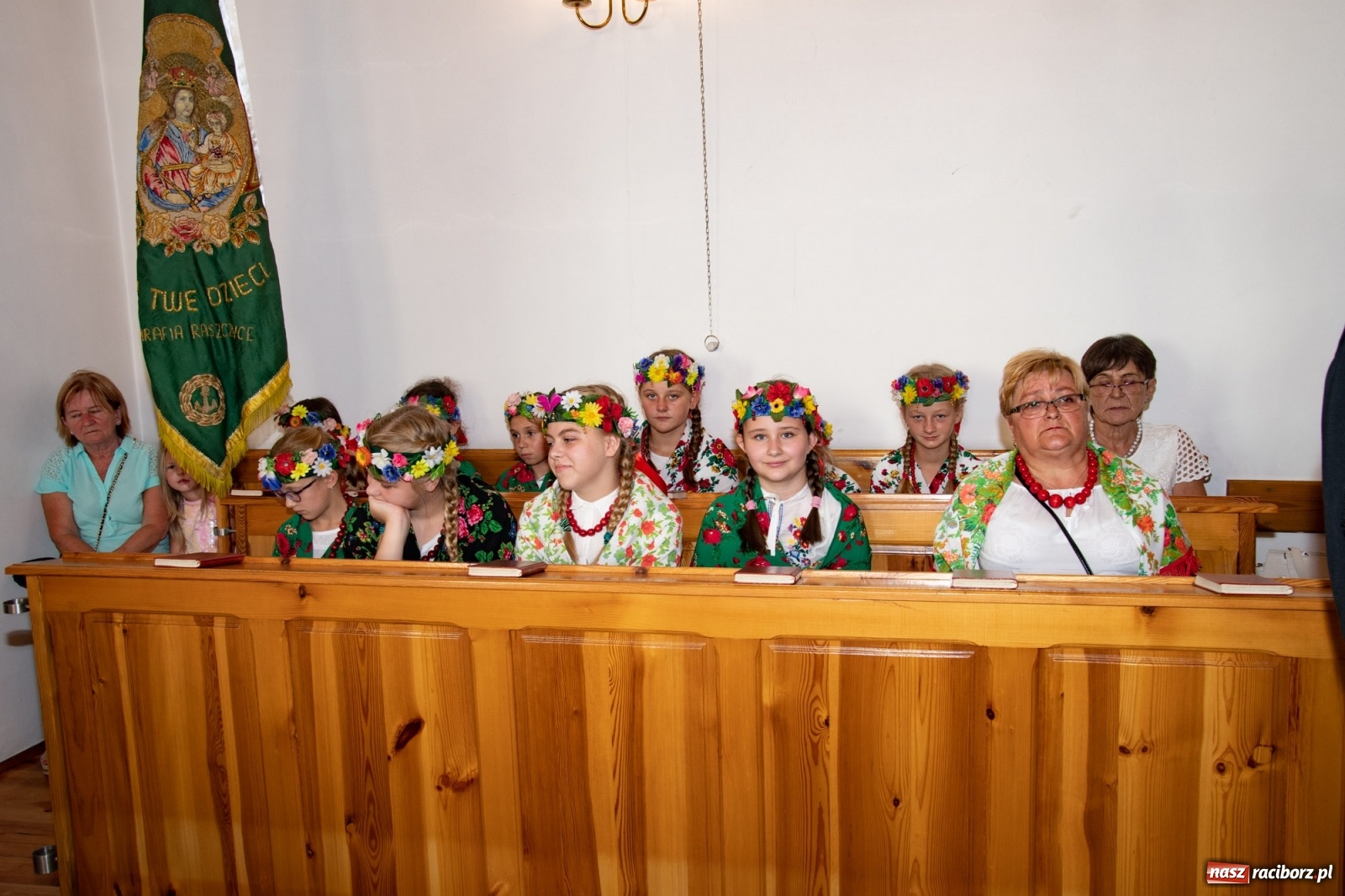 Zdjęcie w galerii na portalu naszraciborz.pl: Dożynki gminy Lyski w Raszczycach. Wesoły korowód  i znamienici goście [FOTO i WIDEO] wiadomości z regionu