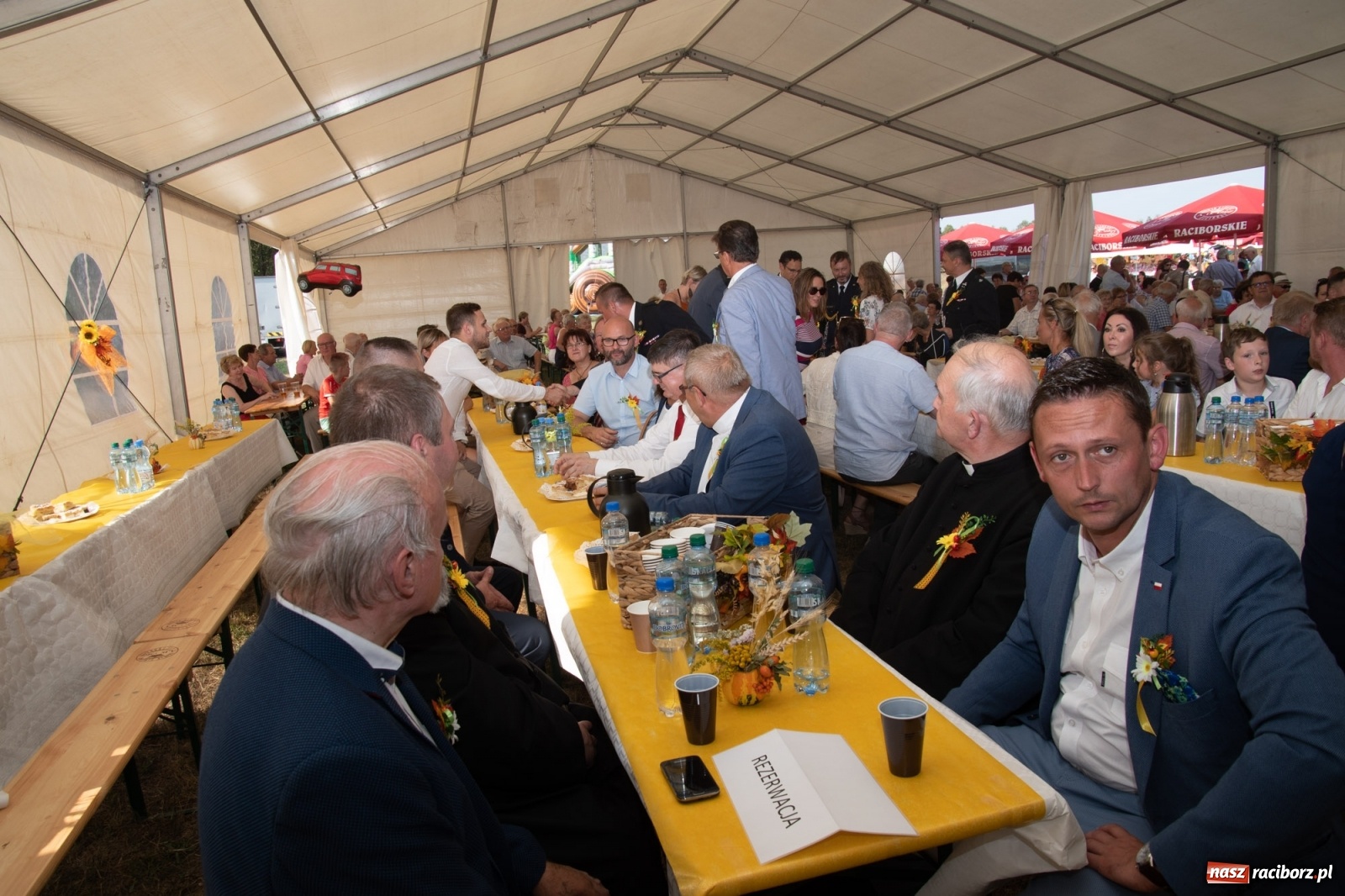 Zdjęcie w galerii na portalu naszraciborz.pl: Dożynki gminy Lyski w Raszczycach. Wesoły korowód  i znamienici goście [FOTO i WIDEO] wiadomości z regionu