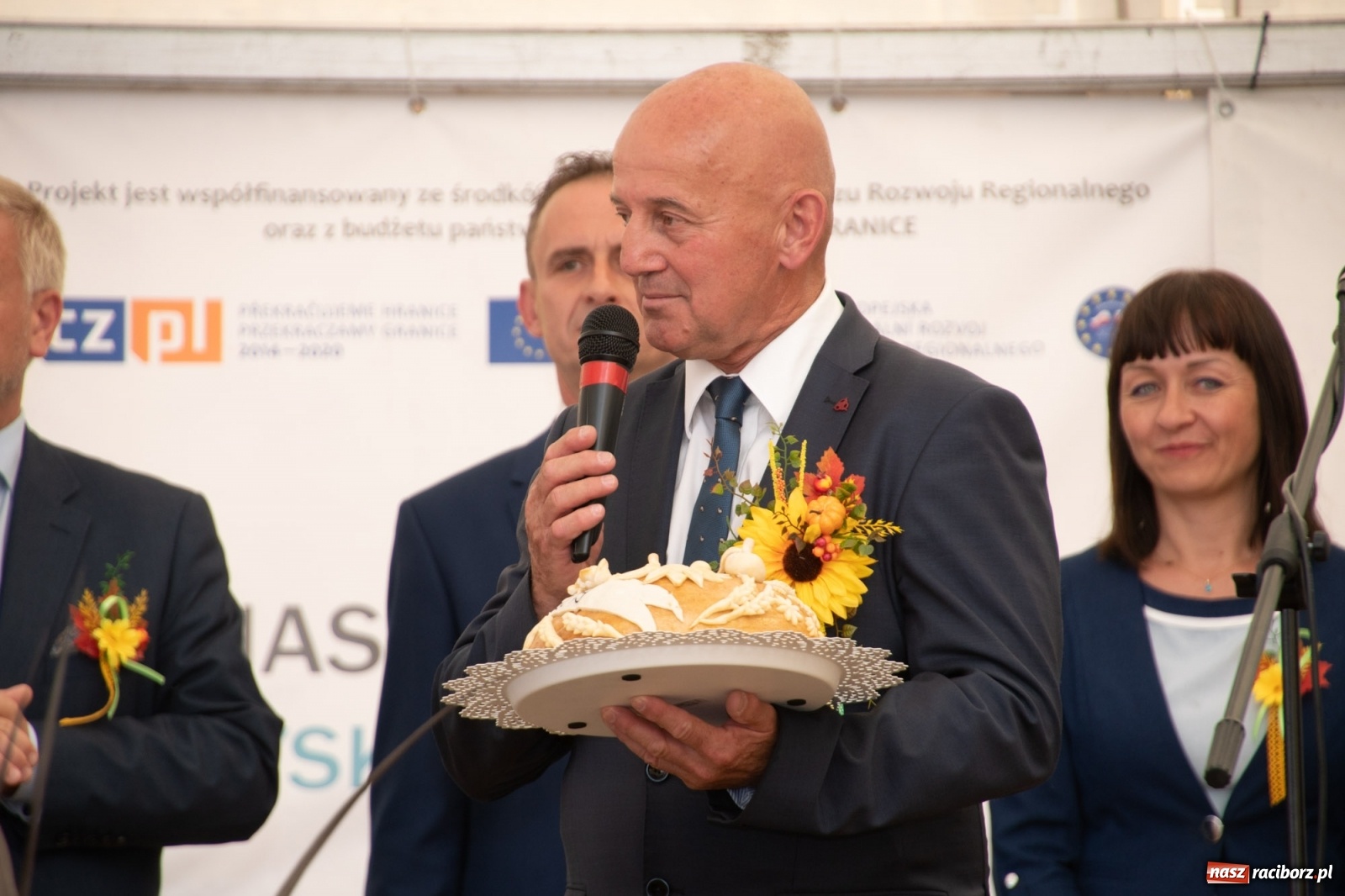 Zdjęcie w galerii na portalu naszraciborz.pl: Dożynki gminy Lyski w Raszczycach. Wesoły korowód  i znamienici goście [FOTO i WIDEO] wiadomości z regionu