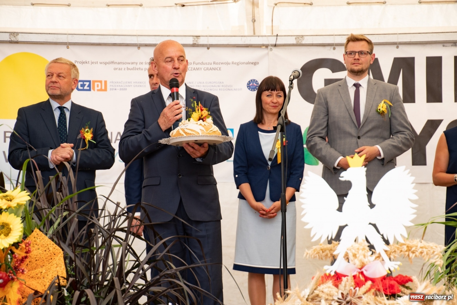 Zdjęcie w galerii na portalu naszraciborz.pl: Dożynki gminy Lyski w Raszczycach. Wesoły korowód  i znamienici goście [FOTO i WIDEO] wiadomości z regionu