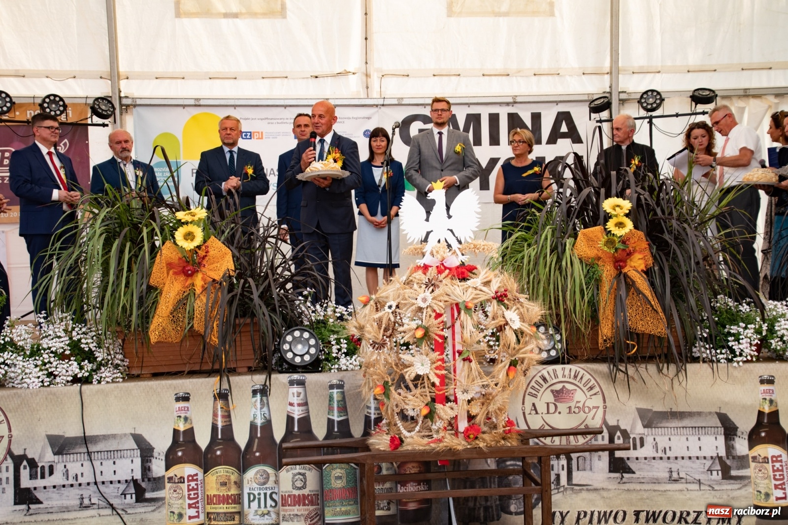 Zdjęcie w galerii na portalu naszraciborz.pl: Dożynki gminy Lyski w Raszczycach. Wesoły korowód  i znamienici goście [FOTO i WIDEO] wiadomości z regionu