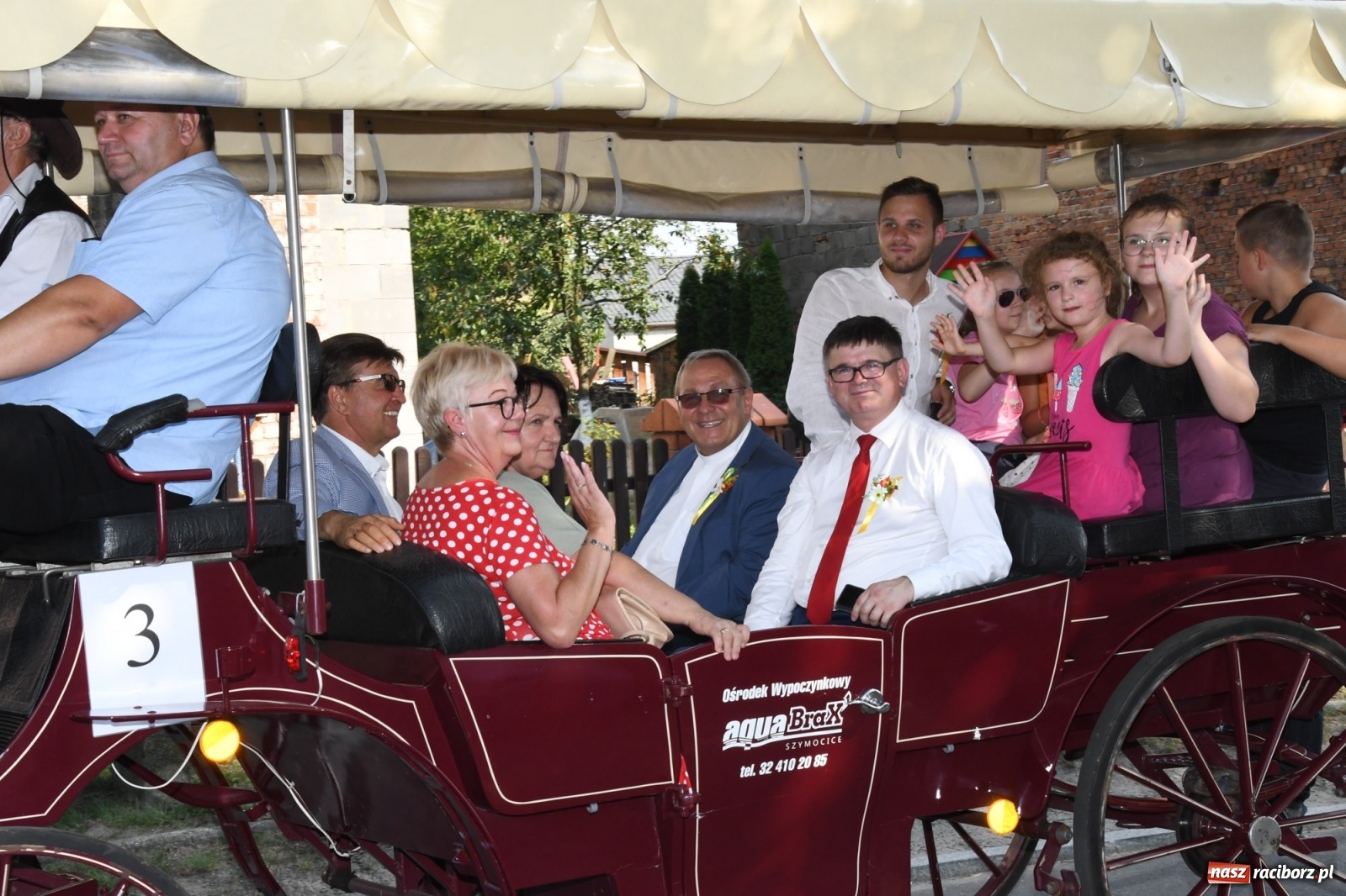 Zdjęcie w galerii na portalu naszraciborz.pl: Dożynki gminy Lyski w Raszczycach. Wesoły korowód  i znamienici goście [FOTO i WIDEO] wiadomości z regionu
