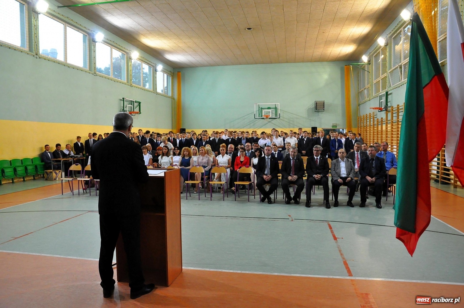 Zdjęcie w galerii na portalu naszraciborz.pl: Nie z takimi problemami Mechanik sobie radził [FOTO i WIDEO]  wiadomości z regionu