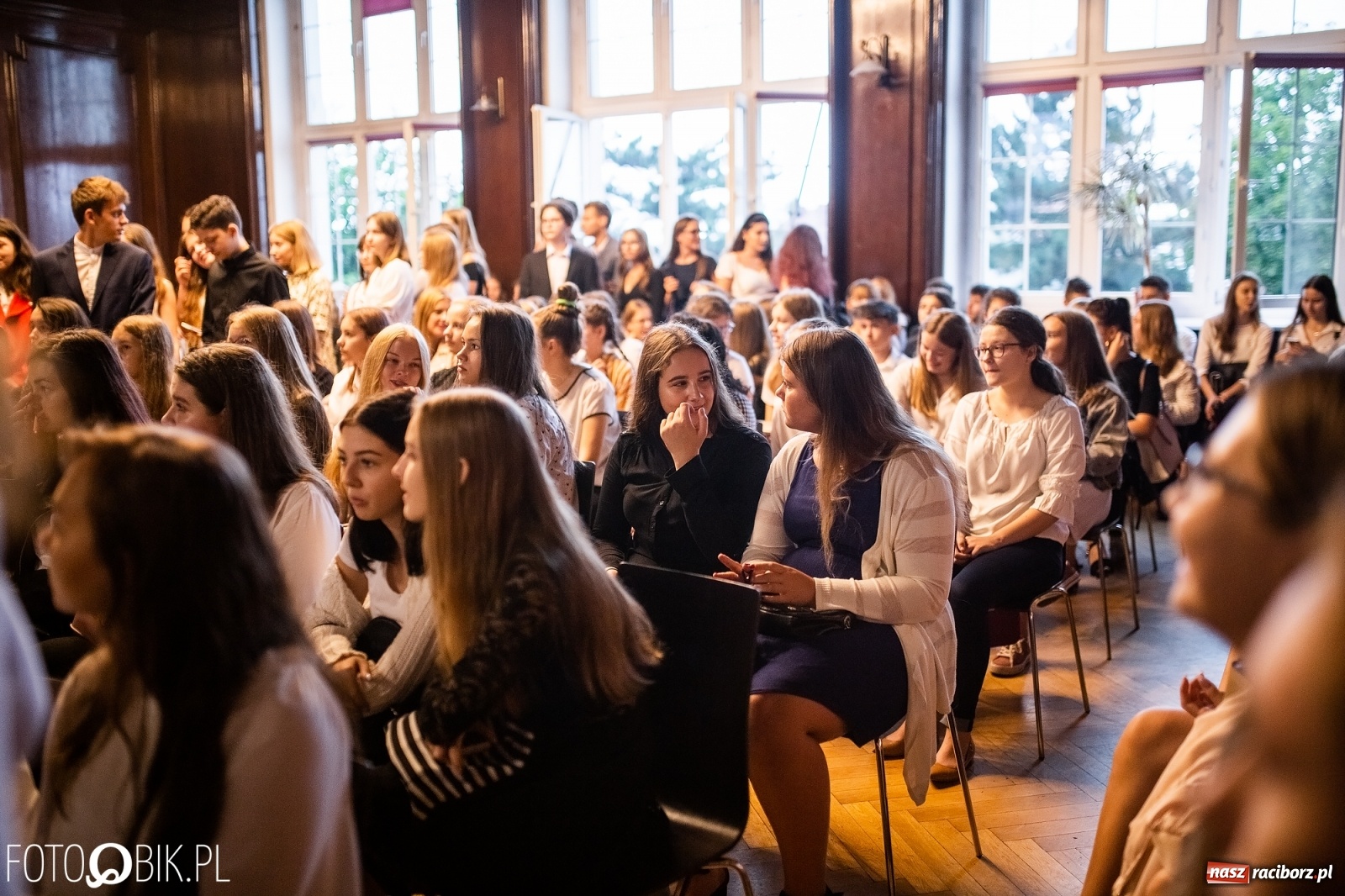 Zdjęcie w galerii na portalu naszraciborz.pl: Inauguracja roku szkolnego w I LO wiadomości z regionu