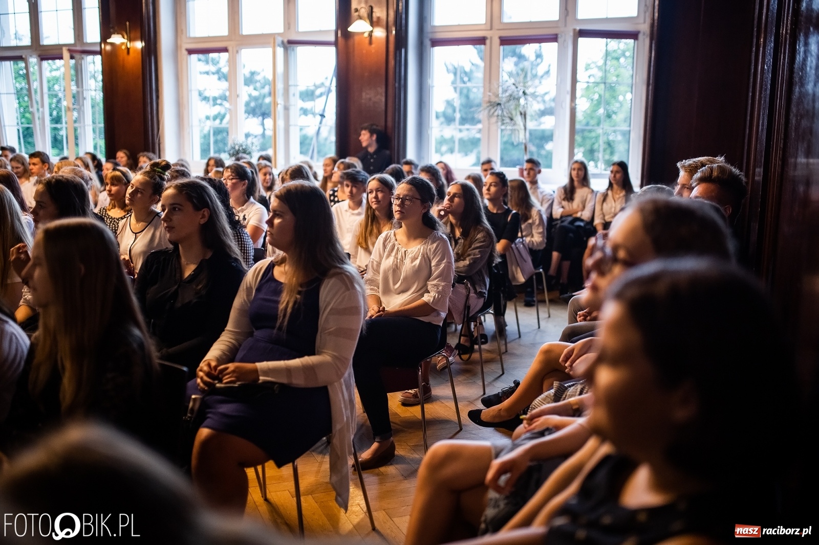 Zdjęcie w galerii na portalu naszraciborz.pl: Inauguracja roku szkolnego w I LO wiadomości z regionu