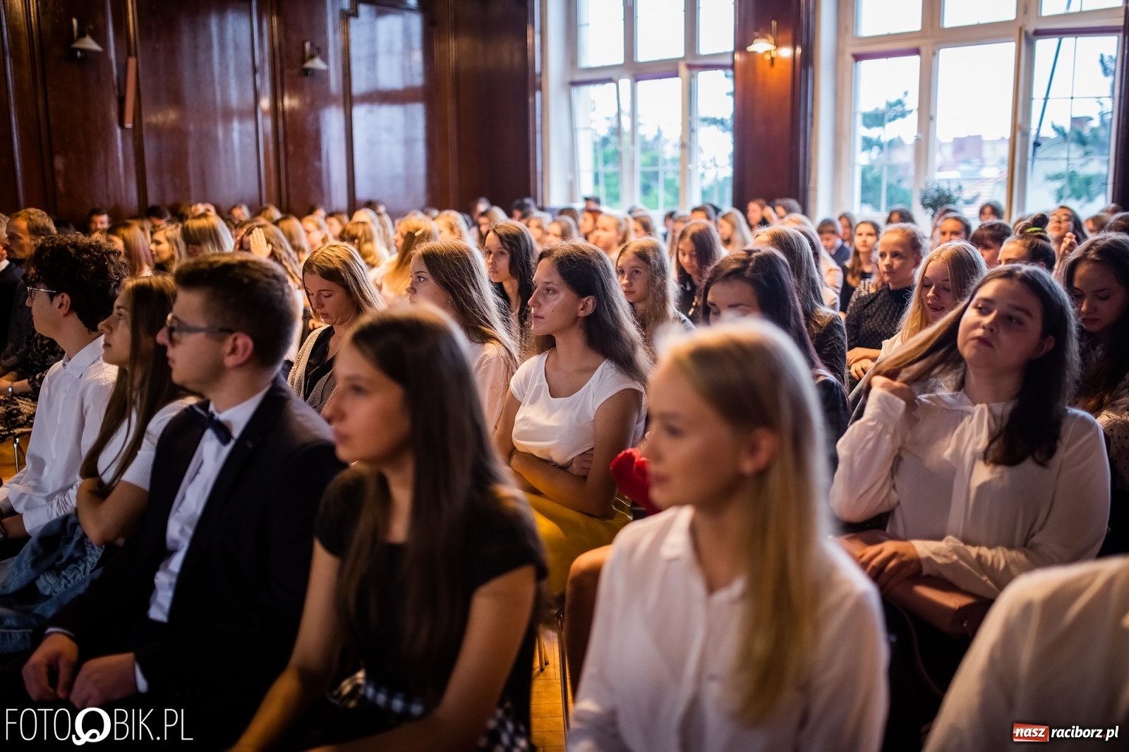 Zdjęcie w galerii na portalu naszraciborz.pl: Inauguracja roku szkolnego w I LO wiadomości z regionu