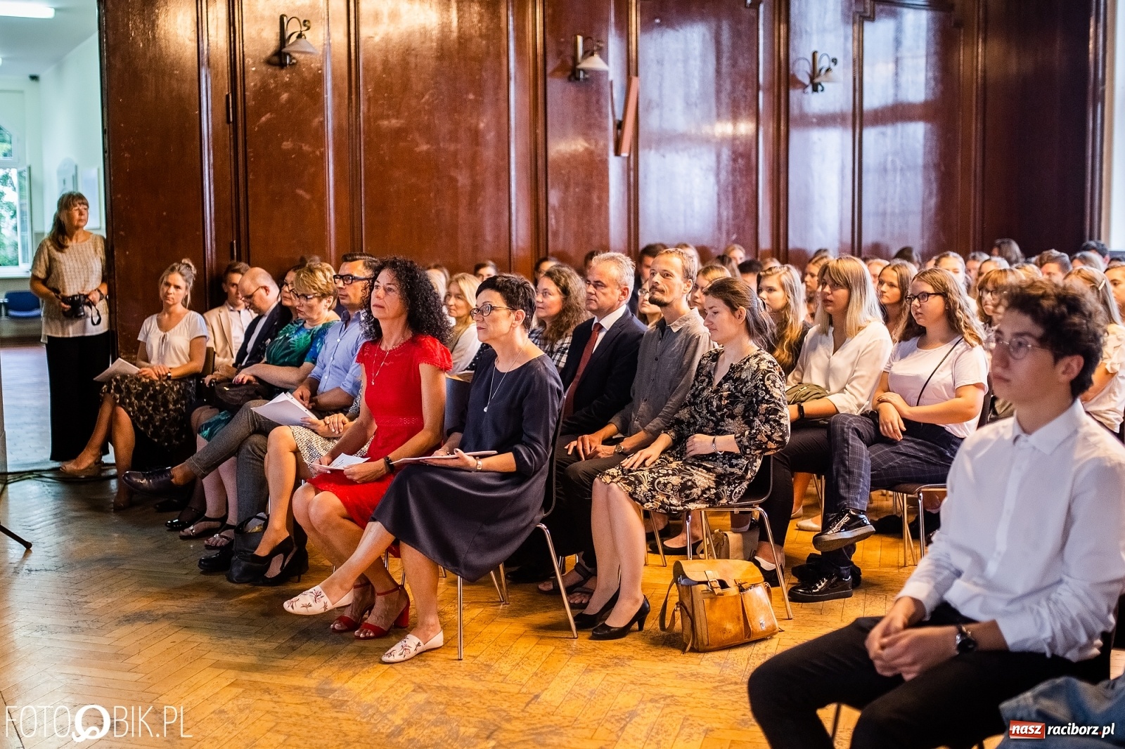 Zdjęcie w galerii na portalu naszraciborz.pl: Inauguracja roku szkolnego w I LO wiadomości z regionu