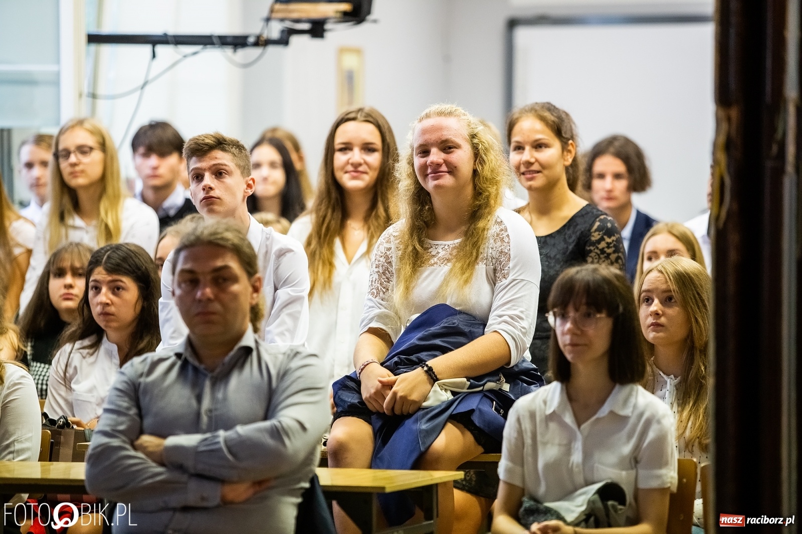 Zdjęcie w galerii na portalu naszraciborz.pl: Inauguracja roku szkolnego w I LO wiadomości z regionu
