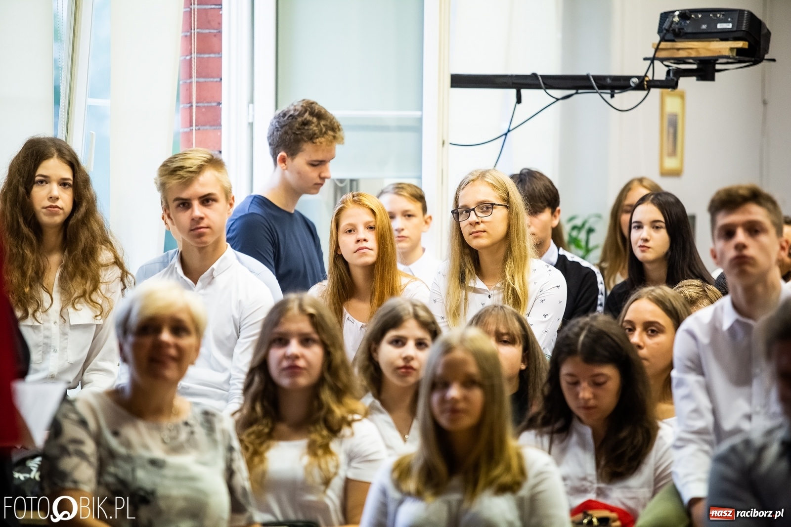 Zdjęcie w galerii na portalu naszraciborz.pl: Inauguracja roku szkolnego w I LO wiadomości z regionu