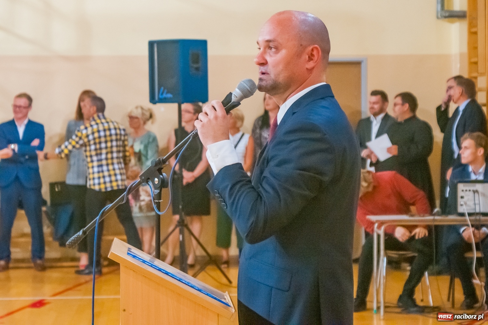 Zdjęcie w galerii na portalu naszraciborz.pl: Uroczyście ślubuję! Inauguracja roku szkolnego w II LO [FOTO i WIDEO] wiadomości z regionu