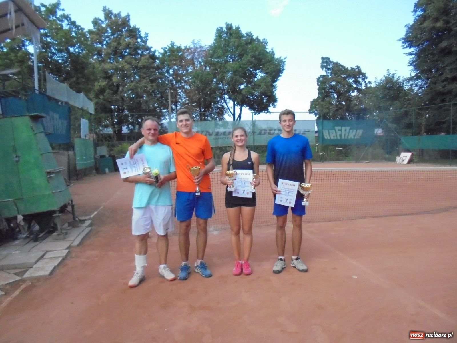 Zdjęcie w galerii na portalu naszraciborz.pl: Tenisowe zmagania na korcie Rafako wiadomości z regionu