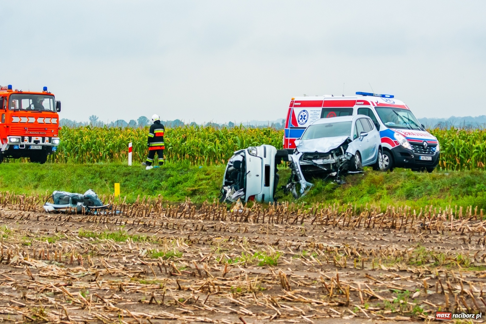 Zdjęcie w galerii na portalu naszraciborz.pl: Śmiertelny wypadek na DK 45. Zginęła 47-latka kierującą toyotą [FOTO] wiadomości z regionu