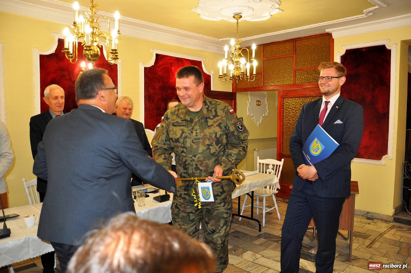 Zdjęcie w galerii na portalu naszraciborz.pl: Kuźnia Raciborska czeka na wojsko [WIDEO]  wiadomości z regionu