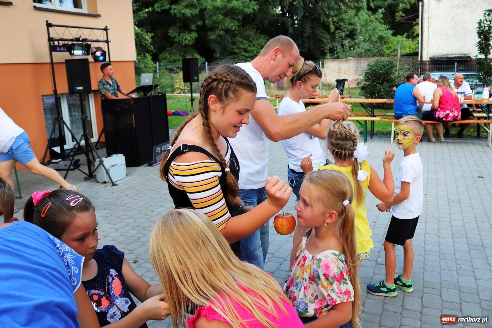 Zdjęcie w galerii na portalu naszraciborz.pl: Dożynki w Sławikowie [FOTO]  wiadomości z regionu