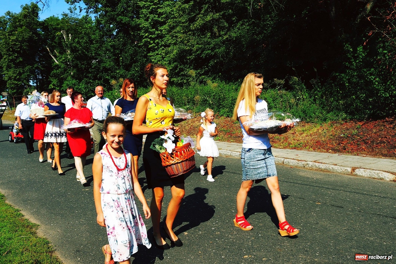 Zdjęcie w galerii na portalu naszraciborz.pl: Dożynki w Sławikowie [FOTO]  wiadomości z regionu
