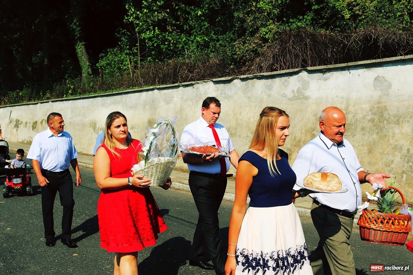 Zdjęcie w galerii na portalu naszraciborz.pl: Dożynki w Sławikowie [FOTO]  wiadomości z regionu