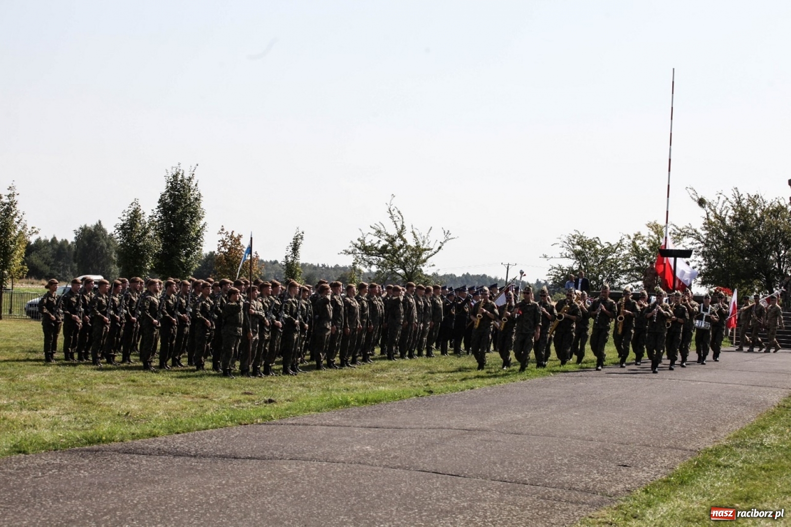 Zdjęcie w galerii na portalu naszraciborz.pl: Kolejni terytorialsi złożyli przysięgę wojskową wiadomości z regionu