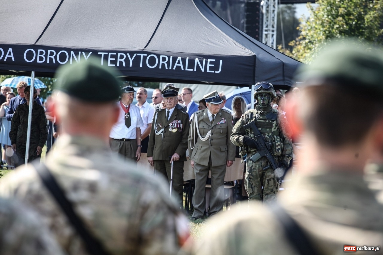 Zdjęcie w galerii na portalu naszraciborz.pl: Kolejni terytorialsi złożyli przysięgę wojskową wiadomości z regionu