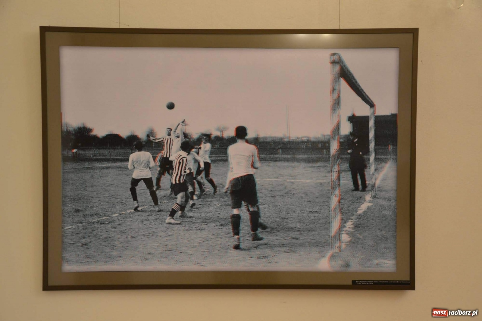 Zdjęcie w galerii na portalu naszraciborz.pl: Sport polski na dawnej fotografii w trójwymiarze wiadomości z regionu