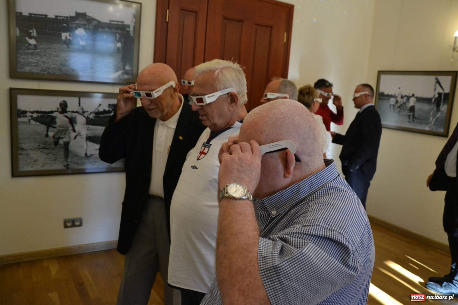 Zdjęcie w galerii na portalu naszraciborz.pl: Sport polski na dawnej fotografii w trójwymiarze wiadomości z regionu