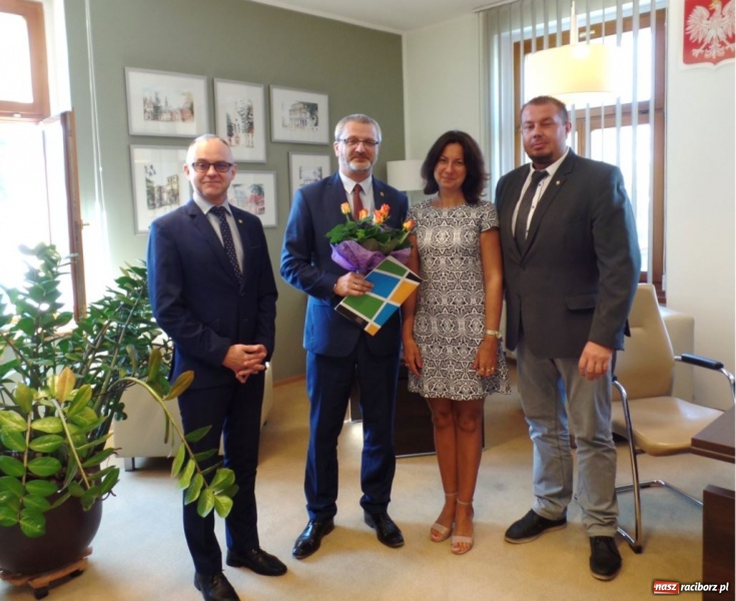 Zdjęcie w galerii na portalu naszraciborz.pl: Jubileusz w Mechaniku, nowy wicedyrektor II LO  wiadomości z regionu