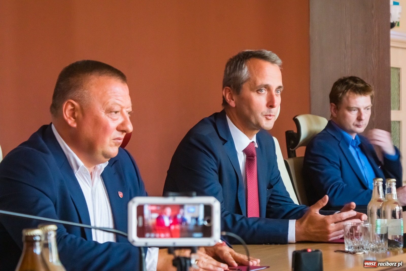 Zdjęcie w galerii na portalu naszraciborz.pl: Raciborska piłka według Marka Śledzia. O co chodzi w umowie ze szkoleniowcem [WIDEO] wiadomości z regionu