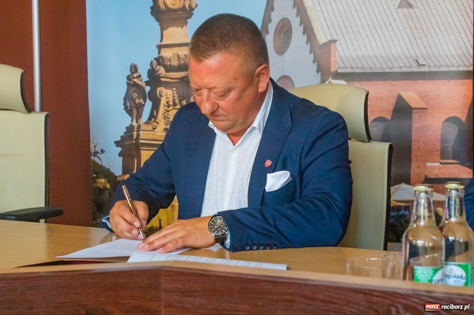 Zdjęcie w galerii na portalu naszraciborz.pl: Raciborska piłka według Marka Śledzia. O co chodzi w umowie ze szkoleniowcem [WIDEO] wiadomości z regionu