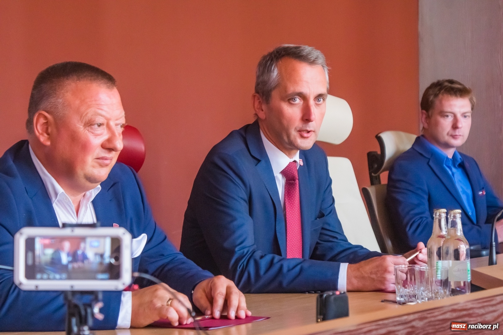 Zdjęcie w galerii na portalu naszraciborz.pl: Raciborska piłka według Marka Śledzia. O co chodzi w umowie ze szkoleniowcem [WIDEO] wiadomości z regionu