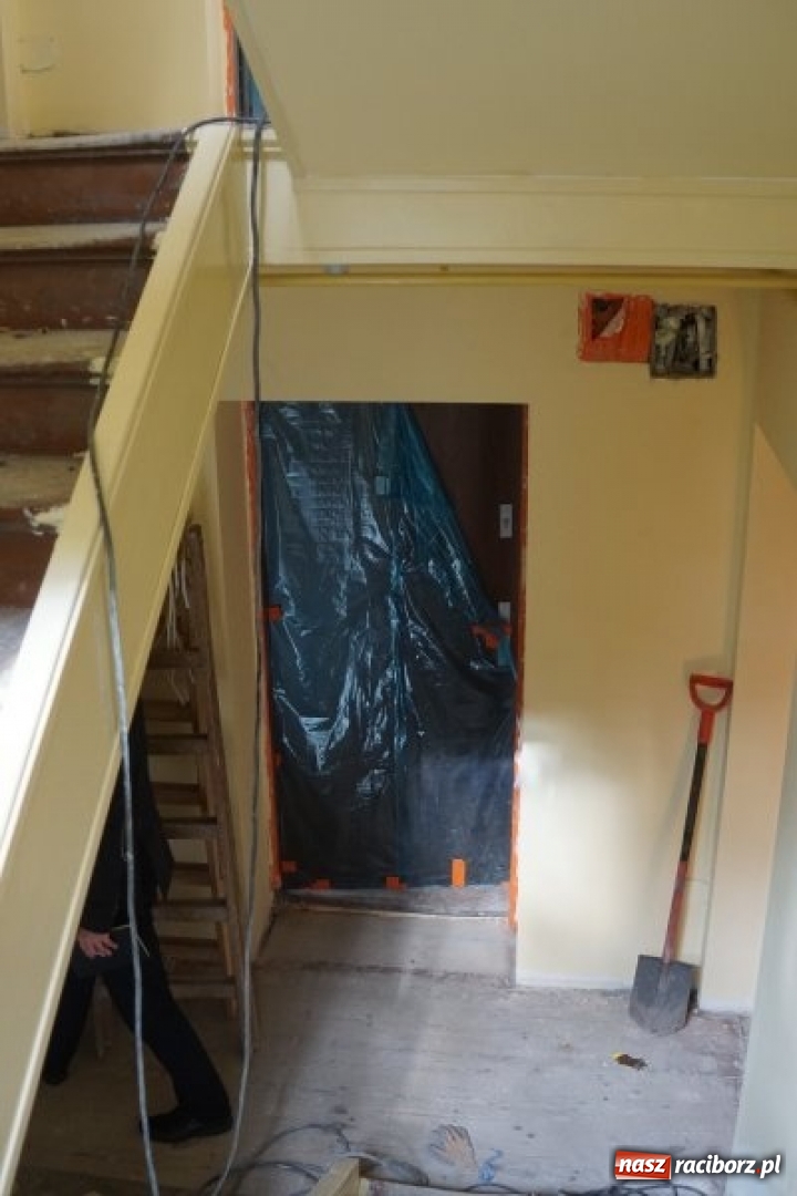 Zdjęcie w galerii na portalu naszraciborz.pl: Izolacja czy dewastacja? Ratusz się chwali, specjalista krytykuje  wiadomości z regionu