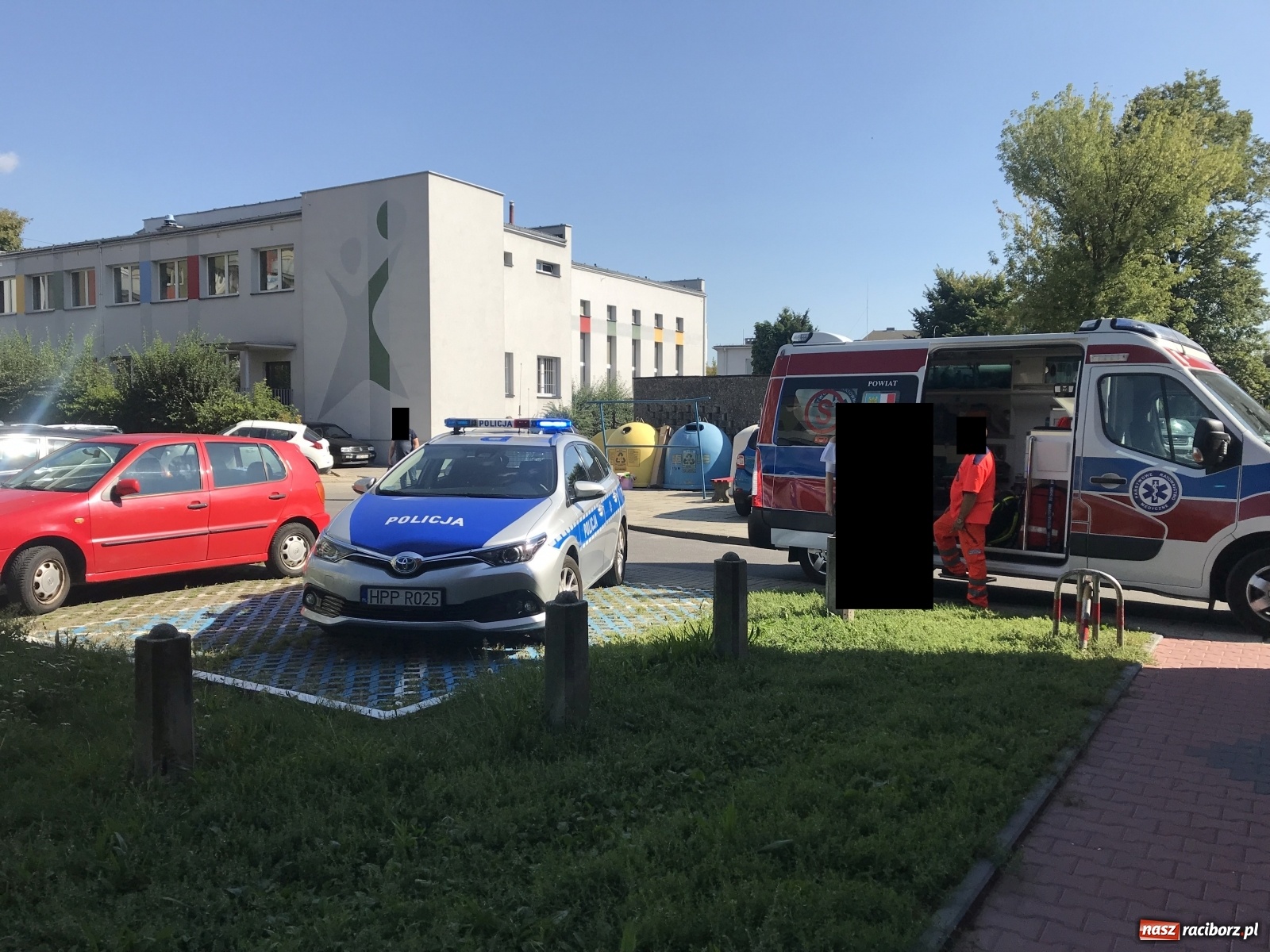 Zdjęcie w galerii na portalu naszraciborz.pl: Mężczyzna miał grozić, że skoczy z dzieckiem z balkonu [FOTO] wiadomości z regionu
