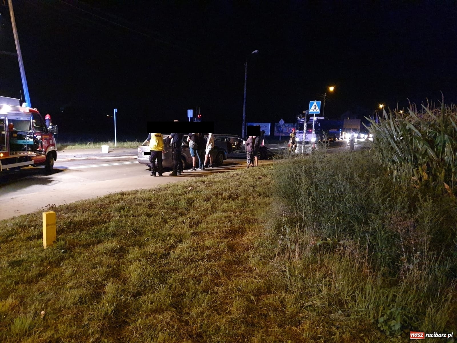 Zdjęcie w galerii na portalu naszraciborz.pl: Zderzenie na mycie. Kilka osób rannych [FOTO]  wiadomości z regionu