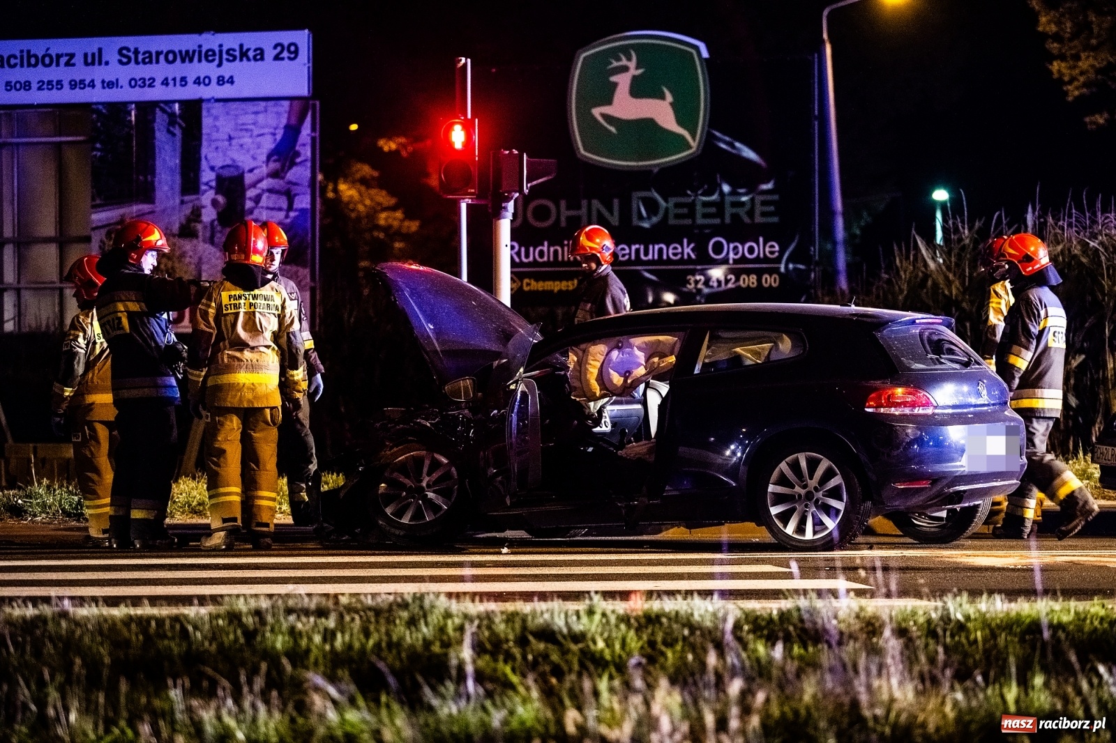 Zdjęcie w galerii na portalu naszraciborz.pl: Zderzenie na mycie. Kilka osób rannych [FOTO]  wiadomości z regionu