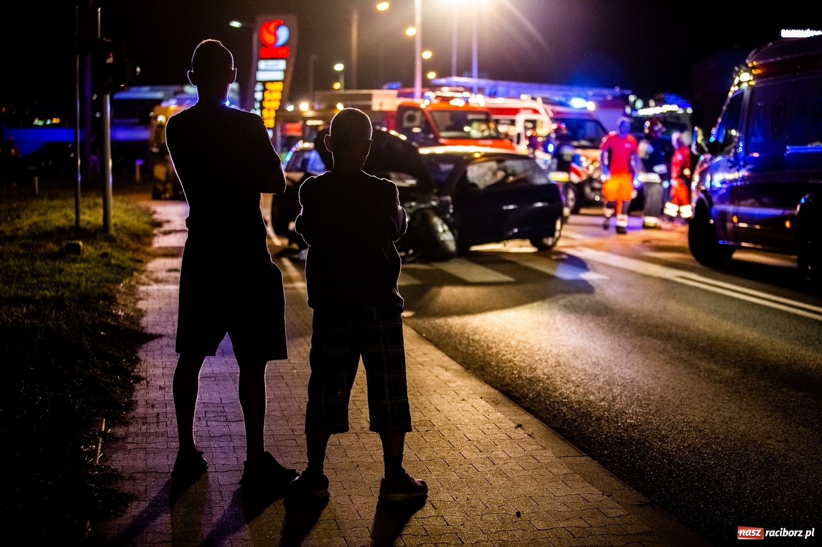 Zdjęcie w galerii na portalu naszraciborz.pl: Zderzenie na mycie. Kilka osób rannych [FOTO]  wiadomości z regionu