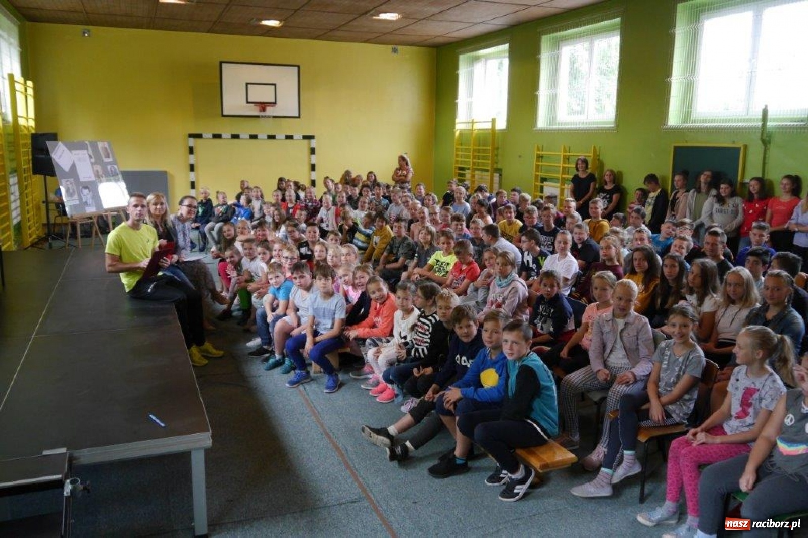 Zdjęcie w galerii na portalu naszraciborz.pl: Narodowe Czytanie 2019 w Rudach za nami wiadomości z regionu