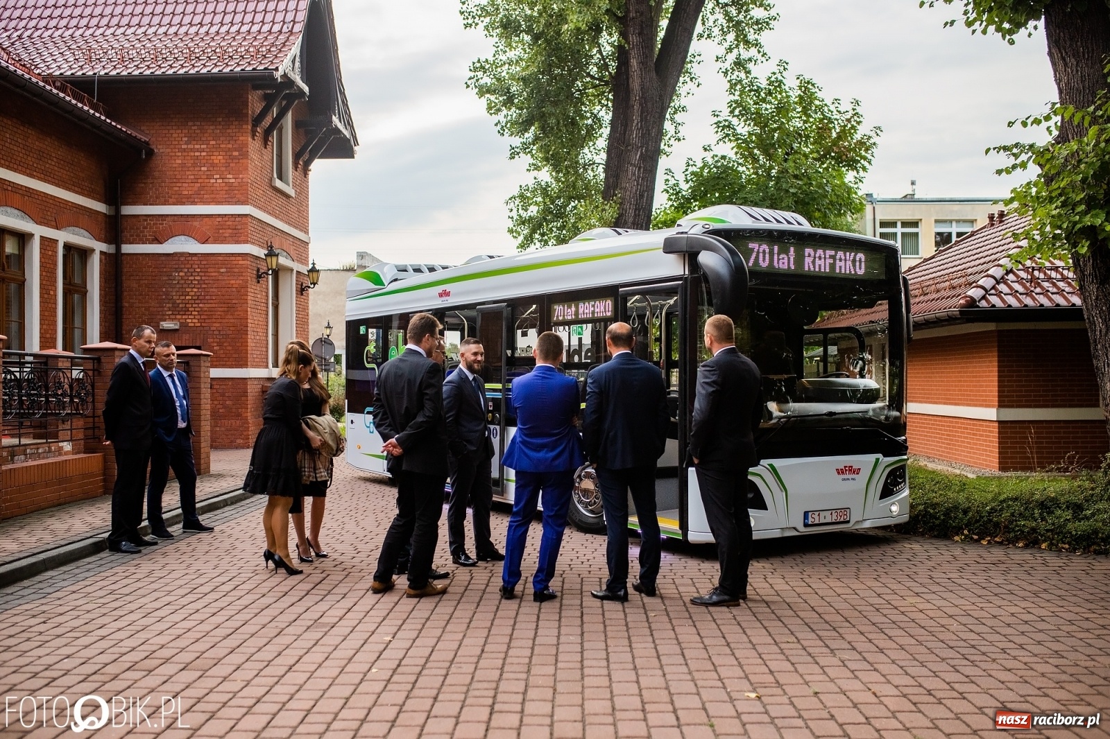 Zdjęcie w galerii na portalu naszraciborz.pl: Jeszcze w tym roku elektrobus Rafako wyjedzie na ulice Raciborza wiadomości z regionu