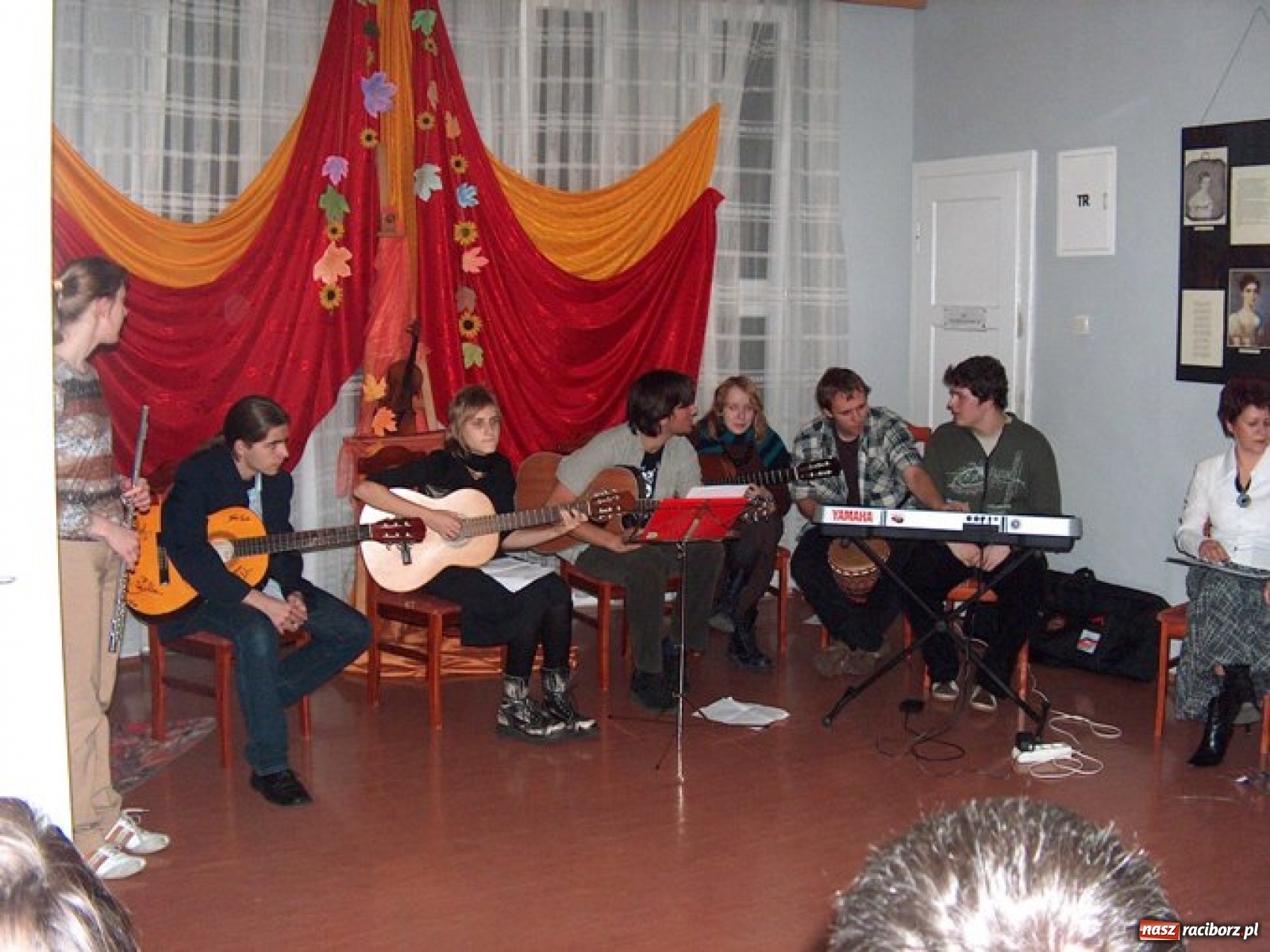 Zdjęcie w galerii na portalu naszraciborz.pl: Adapter, winyle, Janowski i Niedźwiecki [FOTO] wiadomości z regionu