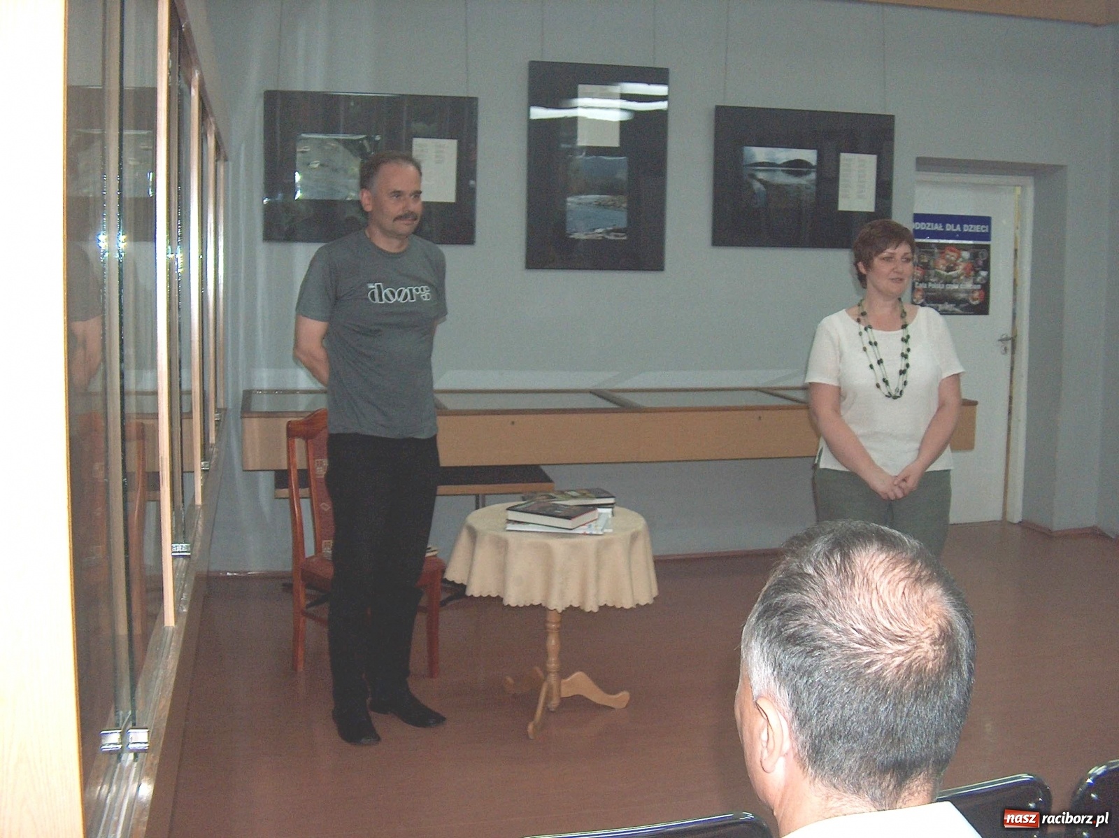 Zdjęcie w galerii na portalu naszraciborz.pl: Adapter, winyle, Janowski i Niedźwiecki [FOTO] wiadomości z regionu