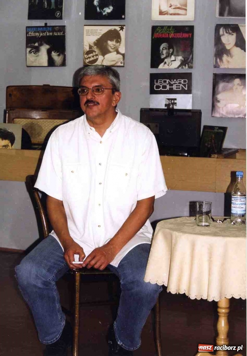 Zdjęcie w galerii na portalu naszraciborz.pl: Adapter, winyle, Janowski i Niedźwiecki [FOTO] wiadomości z regionu