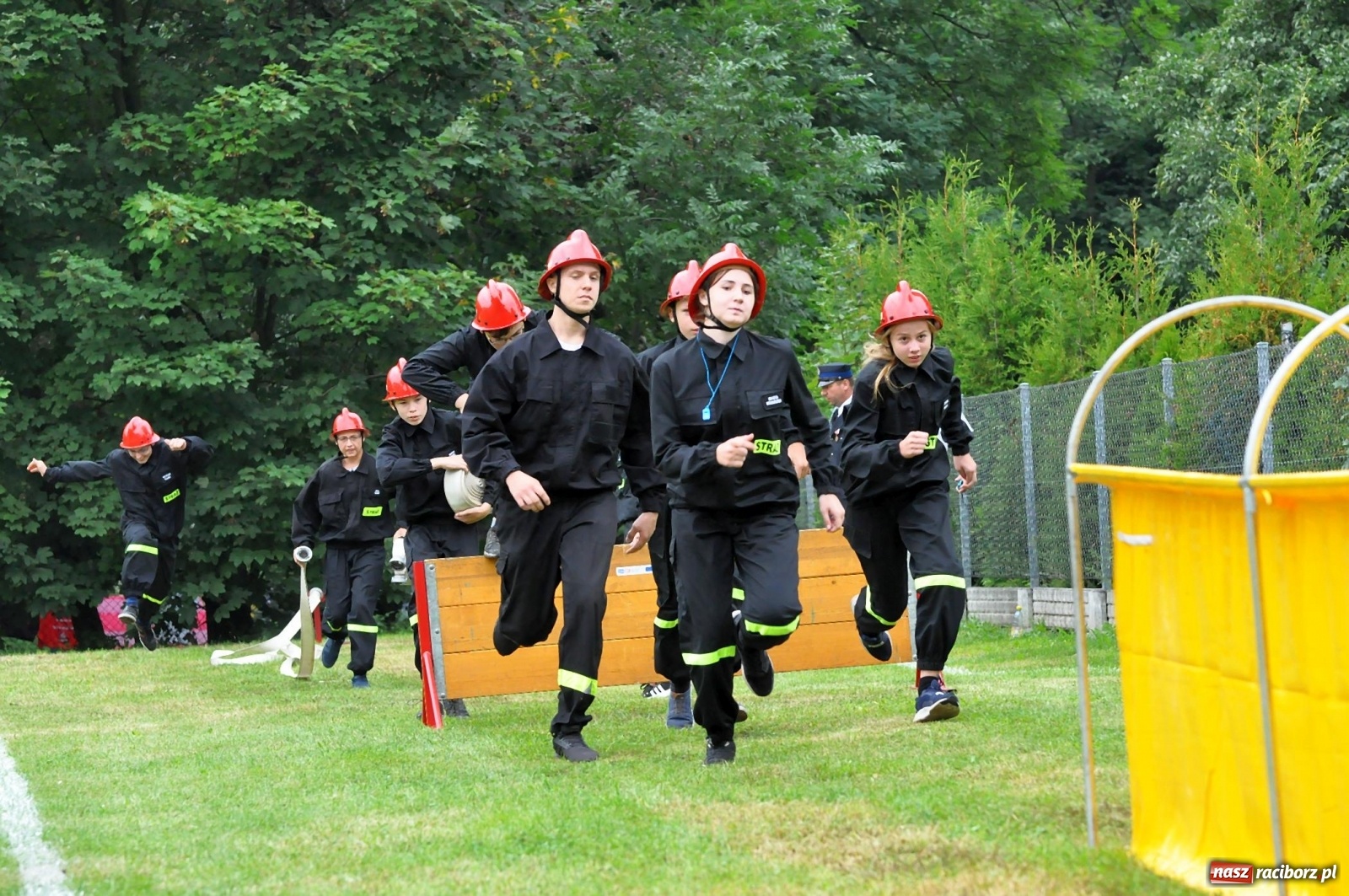 Zdjęcie w galerii na portalu naszraciborz.pl: MDP Samborowice z pucharem starosty raciborskiego [FOTO i WIDEO] wiadomości z regionu