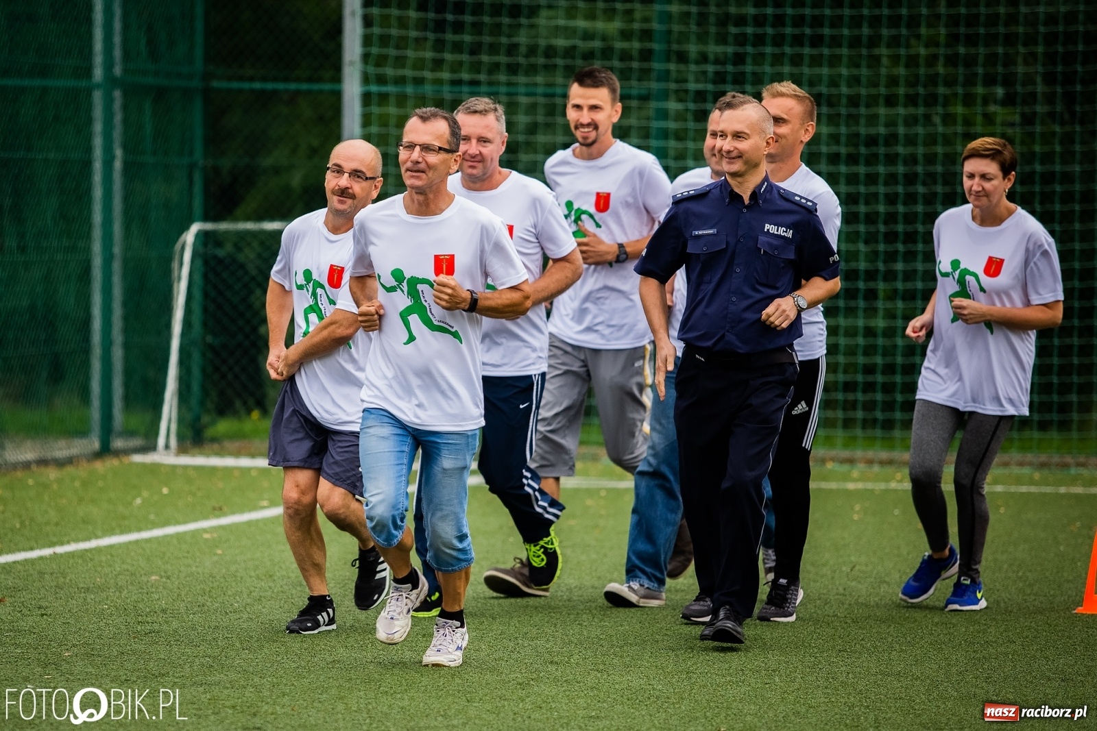 Zdjęcie w galerii na portalu naszraciborz.pl: Wolni od przemocy i uzależnień. Bieg profilaktyczny w Krzanowicach [FOTO i WIDEO] wiadomości z regionu