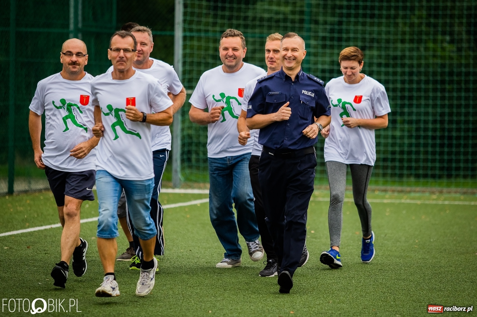 Zdjęcie w galerii na portalu naszraciborz.pl: Wolni od przemocy i uzależnień. Bieg profilaktyczny w Krzanowicach [FOTO i WIDEO] wiadomości z regionu
