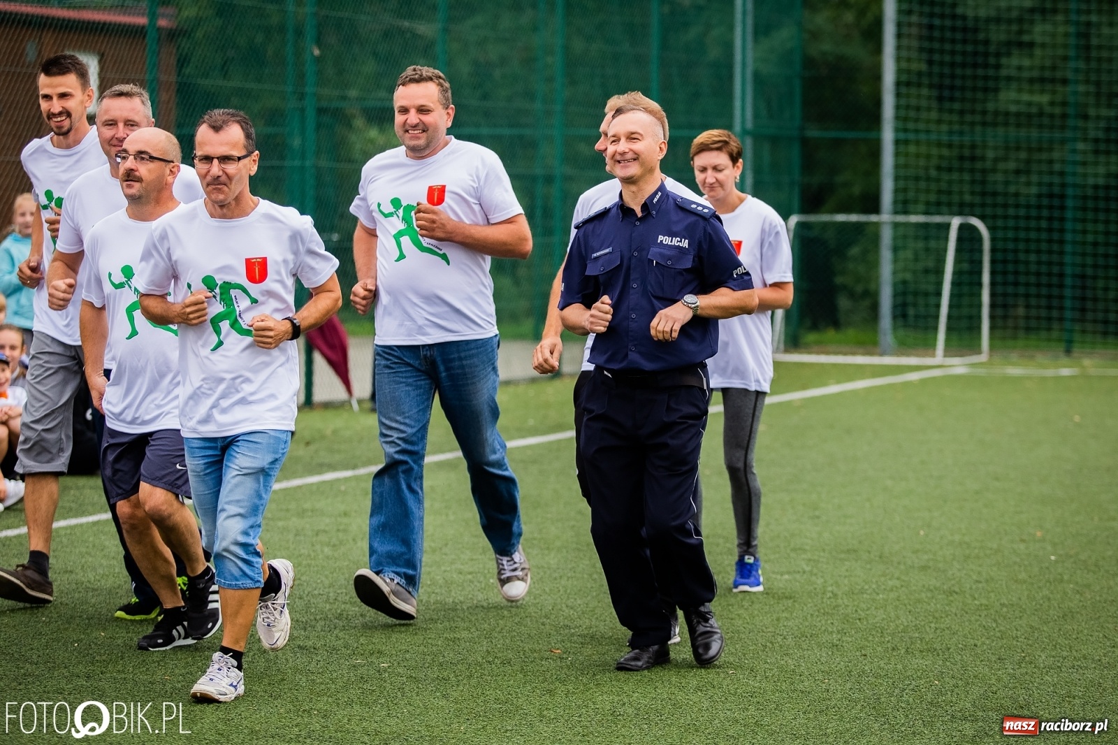 Zdjęcie w galerii na portalu naszraciborz.pl: Wolni od przemocy i uzależnień. Bieg profilaktyczny w Krzanowicach [FOTO i WIDEO] wiadomości z regionu