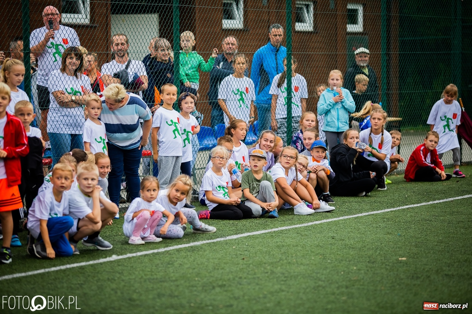 Zdjęcie w galerii na portalu naszraciborz.pl: Wolni od przemocy i uzależnień. Bieg profilaktyczny w Krzanowicach [FOTO i WIDEO] wiadomości z regionu