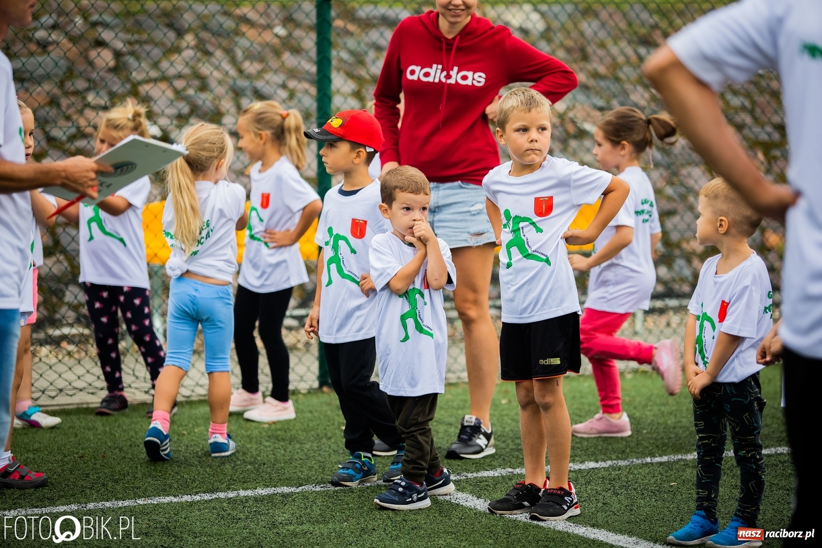 Zdjęcie w galerii na portalu naszraciborz.pl: Wolni od przemocy i uzależnień. Bieg profilaktyczny w Krzanowicach [FOTO i WIDEO] wiadomości z regionu